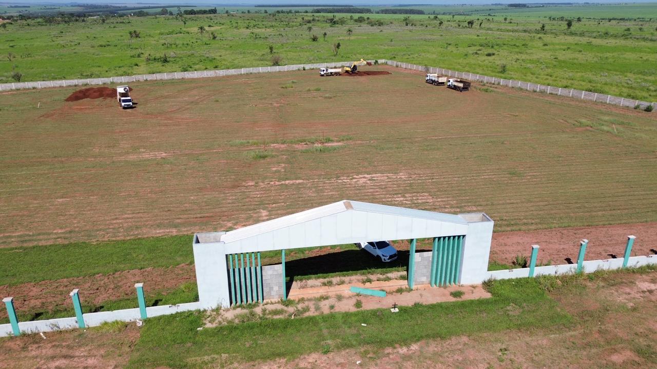 Prefeitura inicia construção de jazigos no novo cemitério de Naviraí