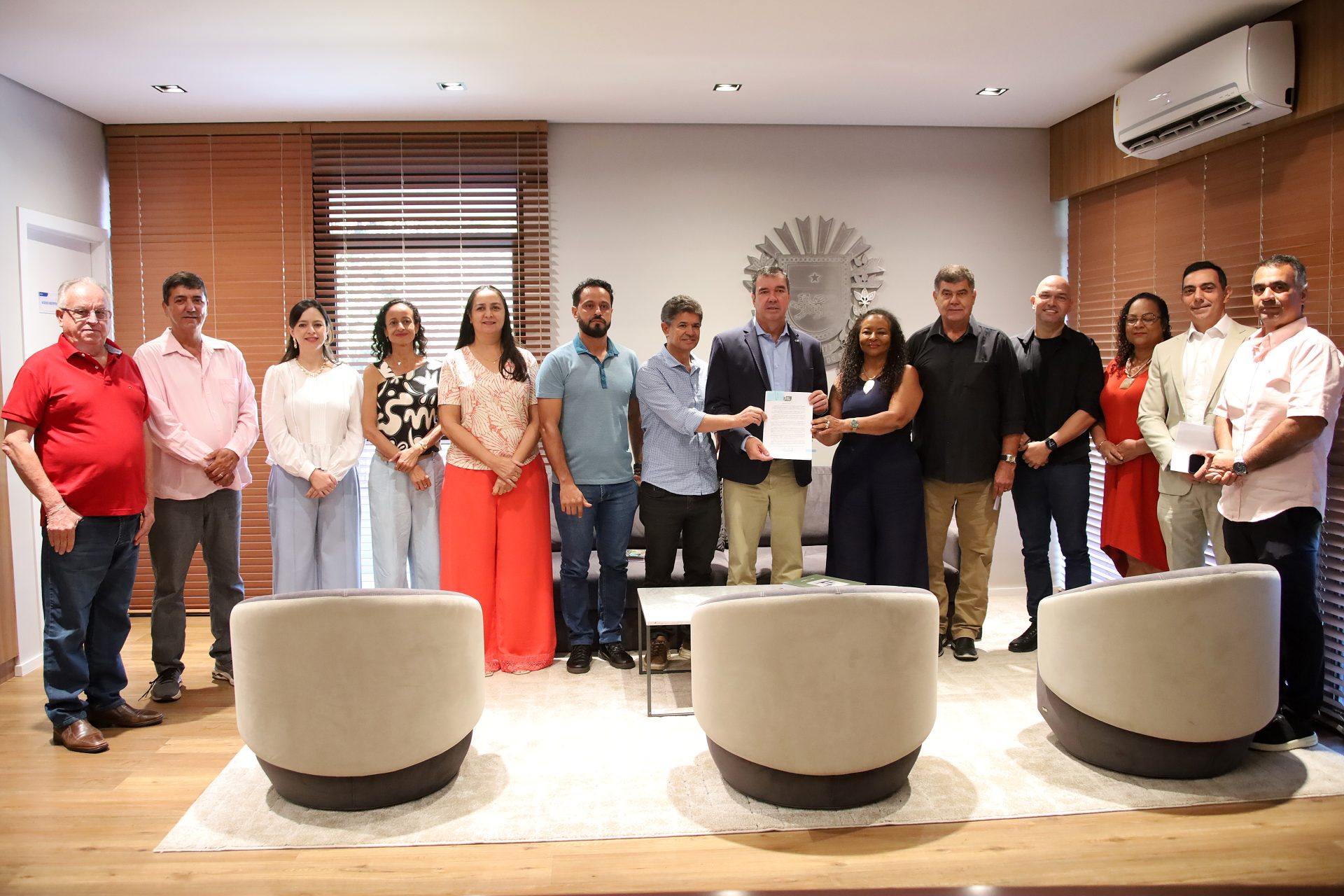 Governo de MS autoriza concurso com 2 mil vagas para professores da rede estadual