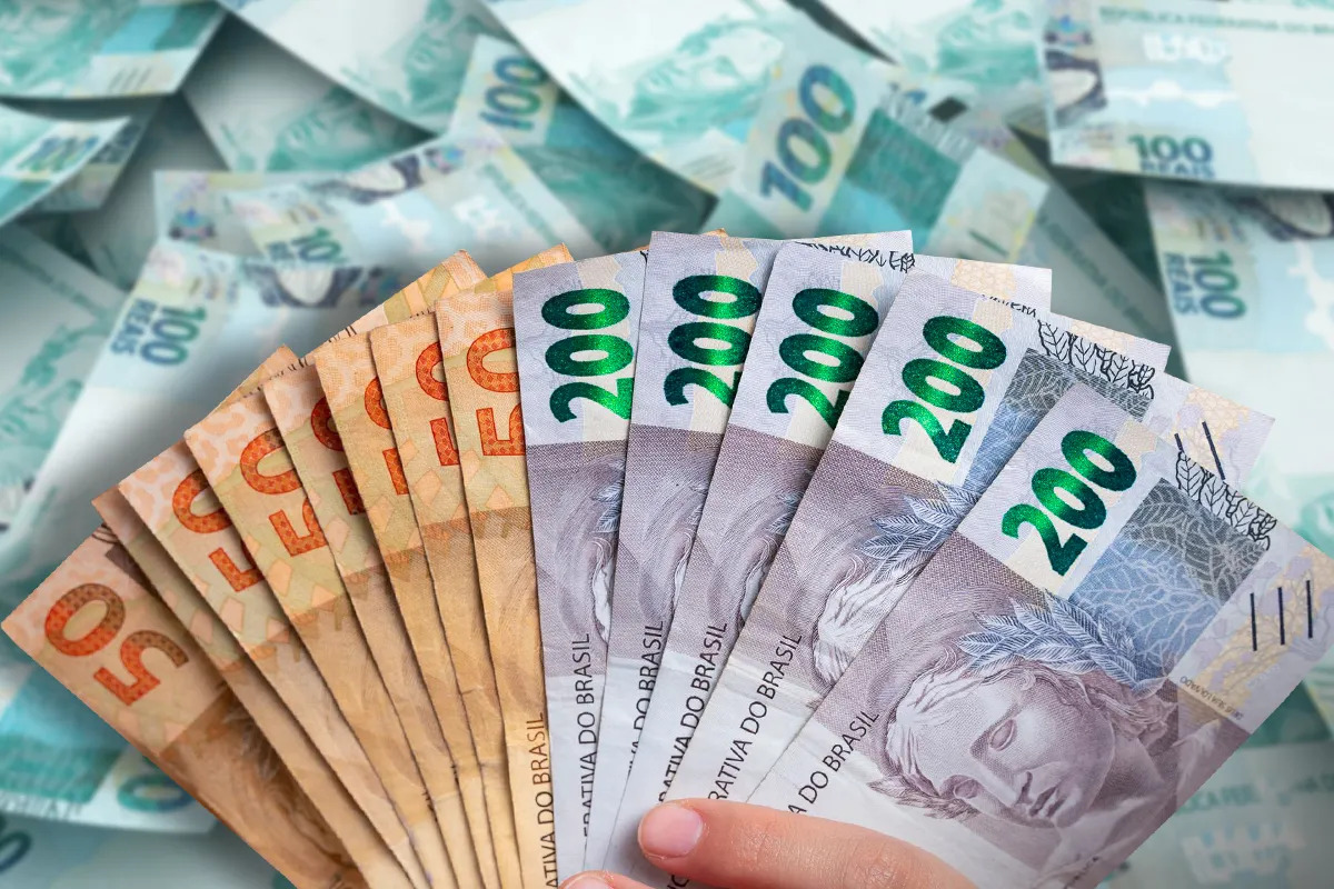 Mais de R$ 10 bilhões seguem esquecidos em bancos; veja como consultar e resgatar valores