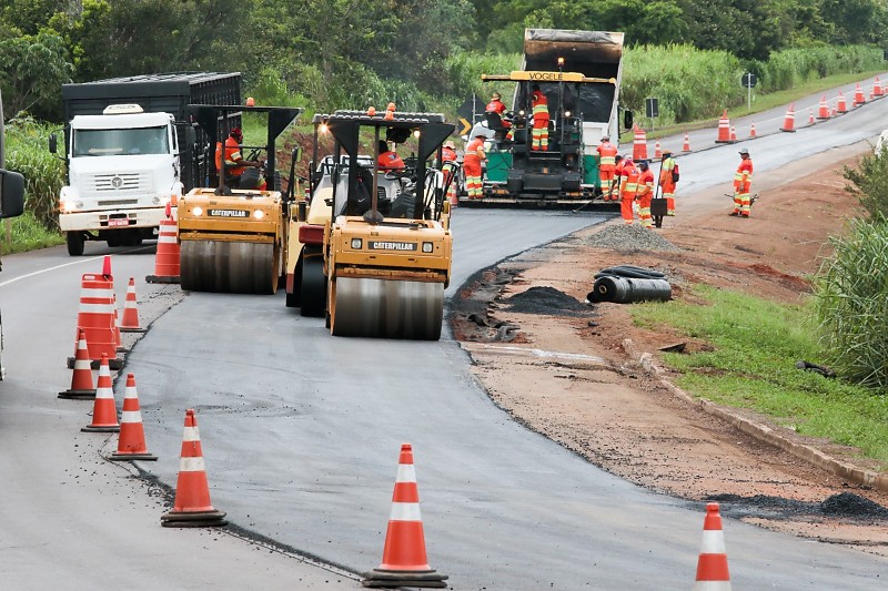 Obras na BR-163 provocam desvios e pare-e-siga em trechos de Mato Grosso do Sul