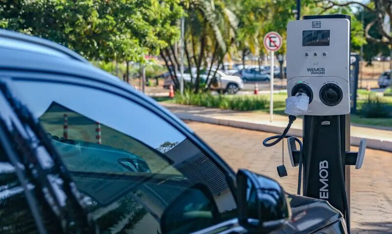 Estado está entre os mais preparados do Brasil para carros elétricos