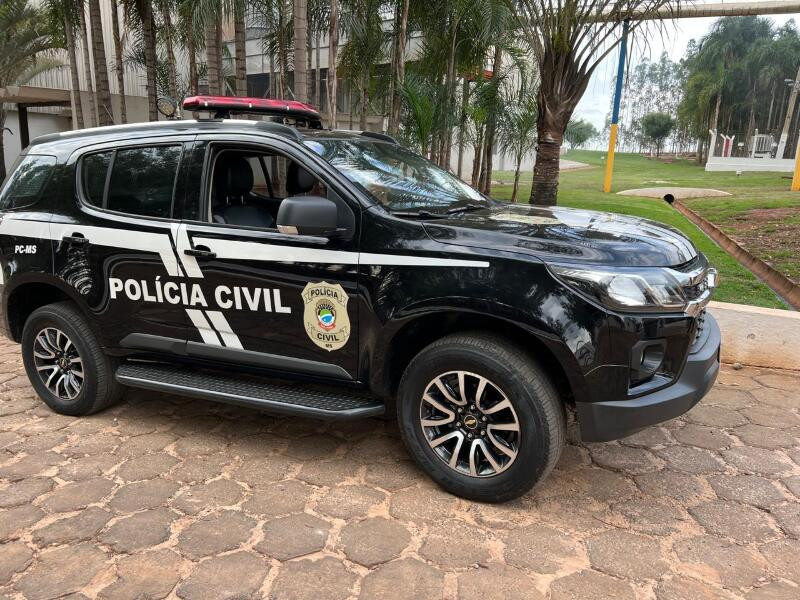 Homem é perseguido e amarrado após comer pastéis e sair sem pagar