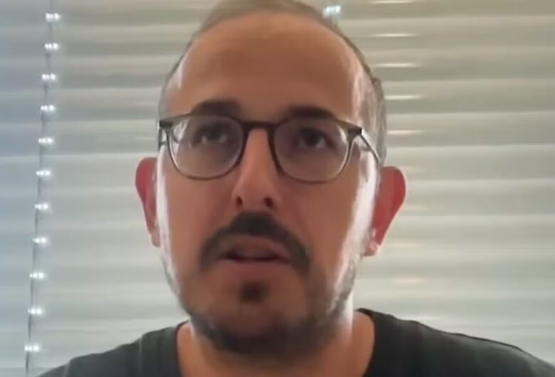 Brasileiro é premiado por descoberta promissora contra o câncer