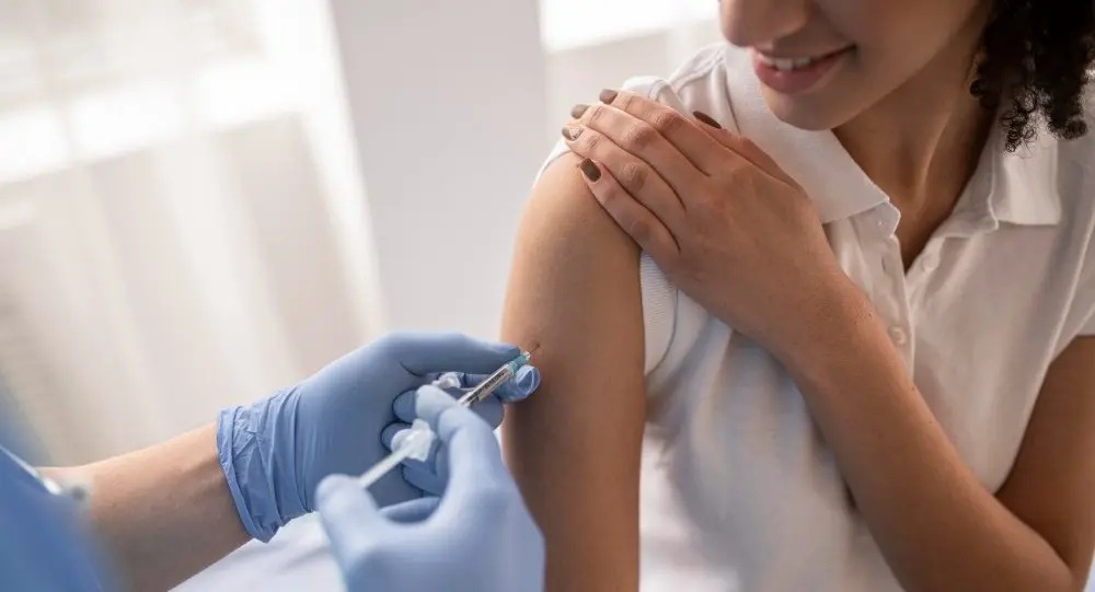 Campanha de Multivacinação 2026 atualiza cadernetas de crianças e adolescentes em MS