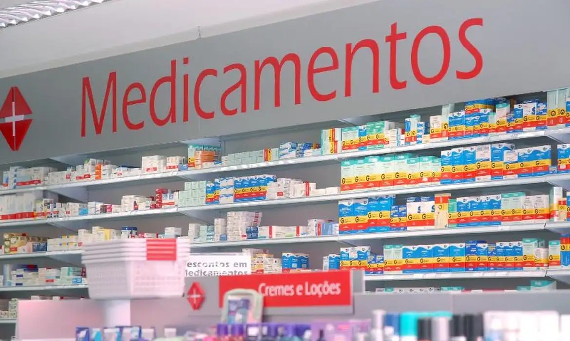 Farmácia Popular pode oferecer exames e testes rápidos