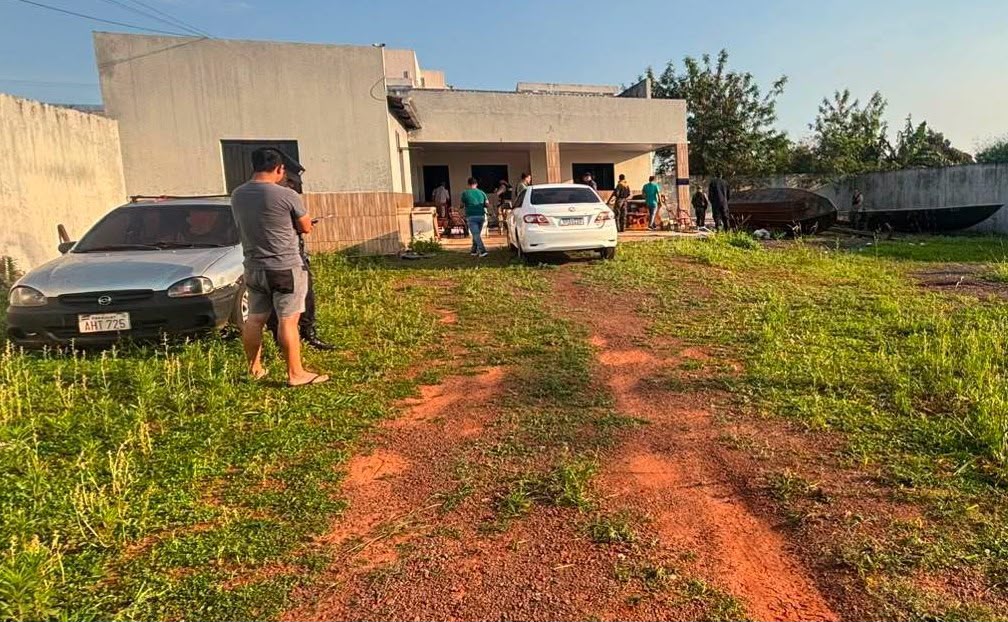 Corolla roubado em Naviraí é localizado no Paraguai durante operação policial