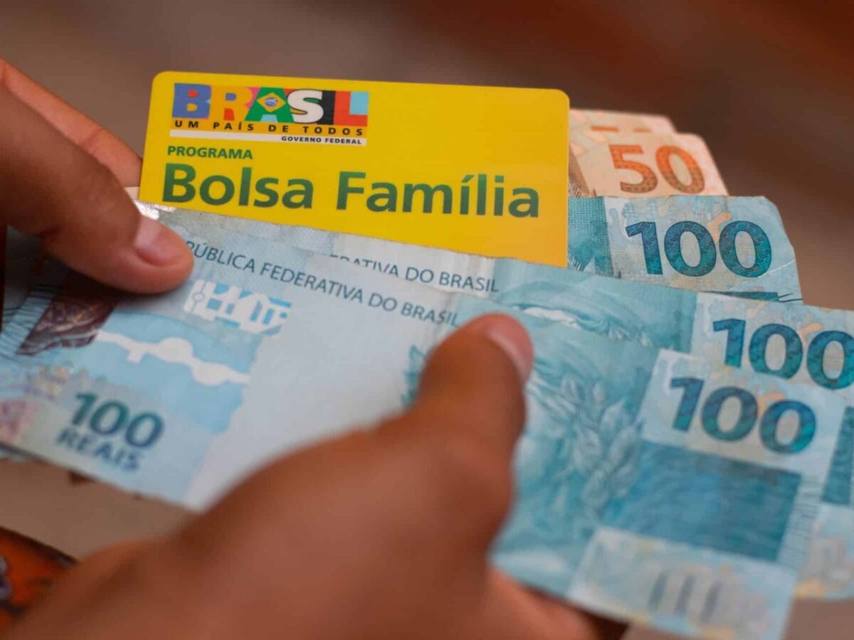 Beneficiários com NIS de final 8 recebem Bolsa Família de agosto