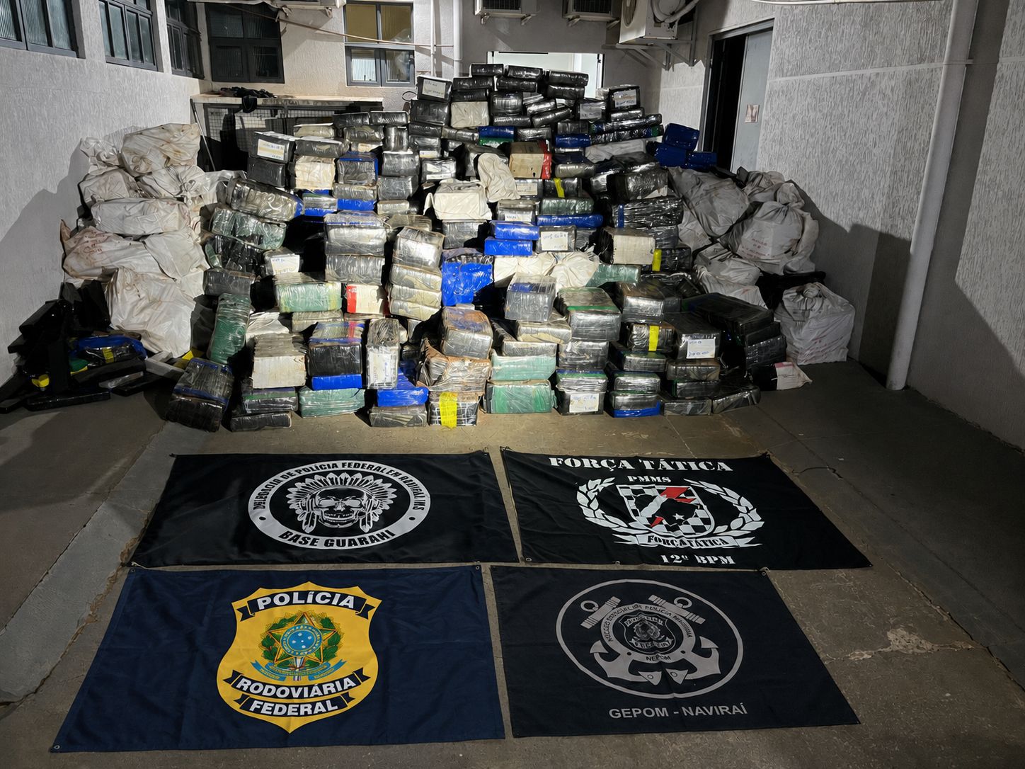 Em ação conjunta, força tática de naviraí apreende 7,1 T de Maconha e causa Prejuizo de R$ 17,8 milhões ao crime organizado